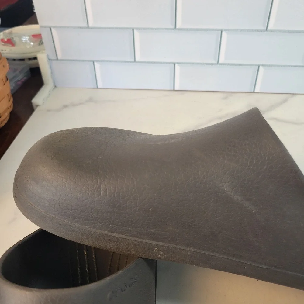 CROCS bistro clogs